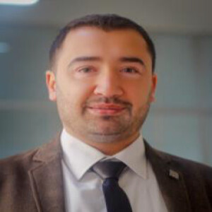 حمزة عباس